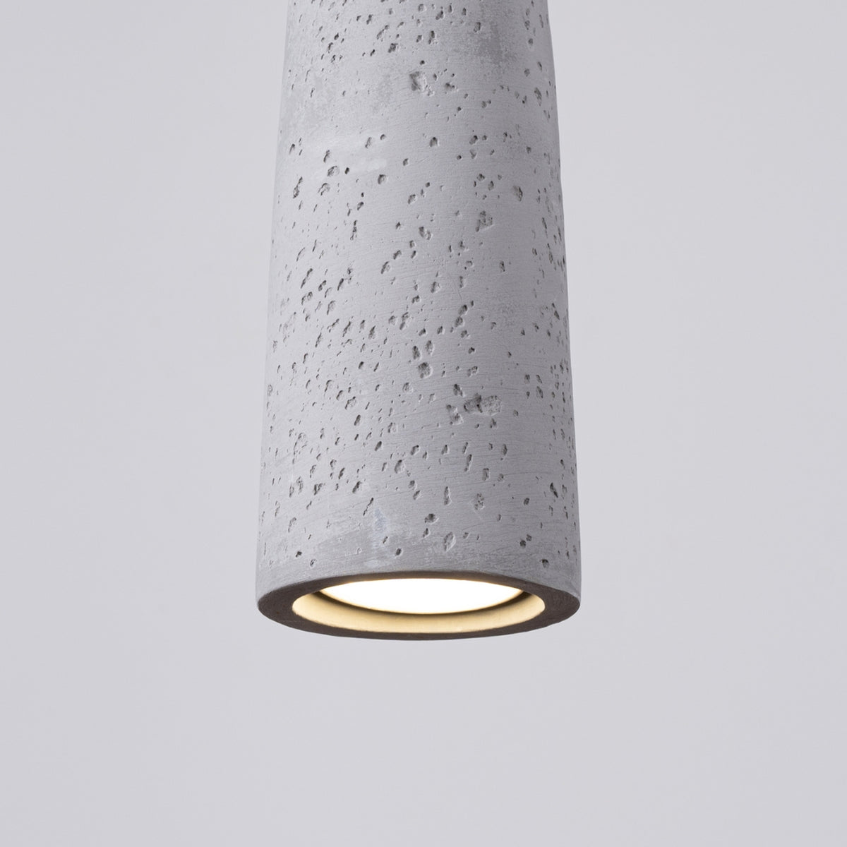 Pendul ELECTRA din beton gri, stil industrial – Lumiex