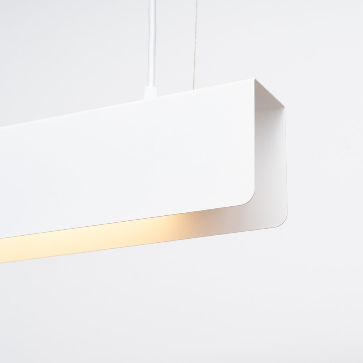 Lampa suspendata SPARK alba