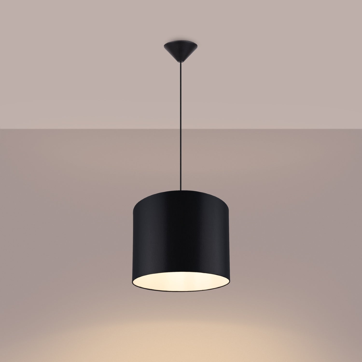 Lampa suspendata NOVA 30 negru