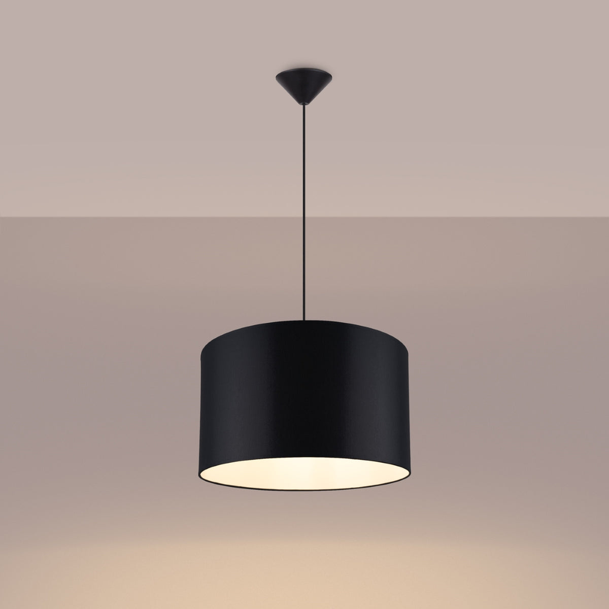 Lampa suspendata NOVA 40 neagra